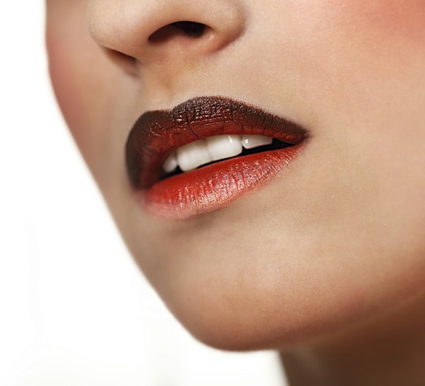 Découvrez le meilleur gloss lèvre maquillage pour des lèvres éclatantes