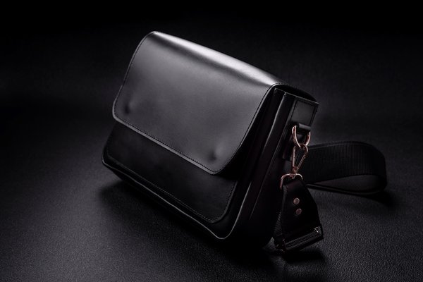 Top 5 sacs bandoulière pour hommes : style et praticité